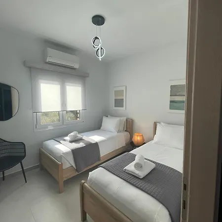 Rodelia Nr2 In *